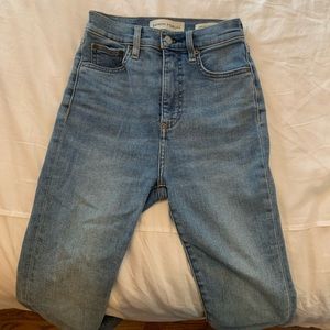 Aritzia Denim Forum Lola High Rise Jeans, Size 24